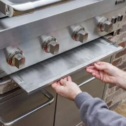 4-Burner Grill -Out Griller Shop 463278519 lifestyle 4