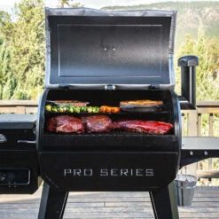 Pit Boss 700 Series Insulated Grill Blanket -Out Griller Shop 67341 700 Insulated Blanket Lifestyle 014