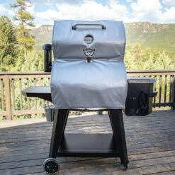 Pit Boss 700 Series Insulated Grill Blanket -Out Griller Shop 67341 700 Insulated Blanket Lifestyle 015